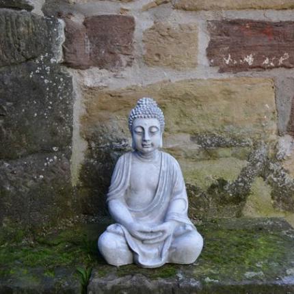 Buddha-Figur: Geschenkidee für Deko-Zubehör rund um den Whirlpool