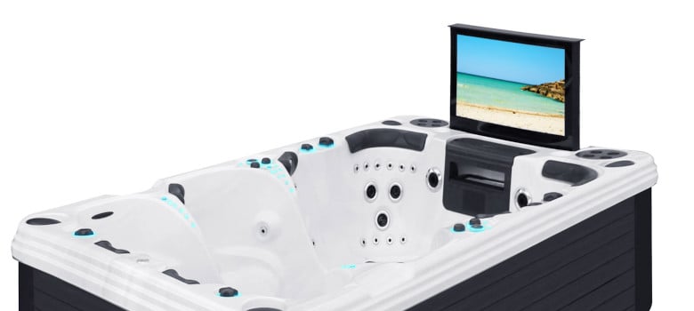 Jacuzzi mit Luxus-TV-Anlage